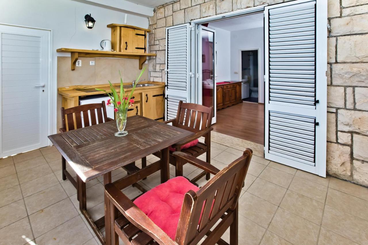 Apartments Villa Marcelina Hvar Town Esterno foto