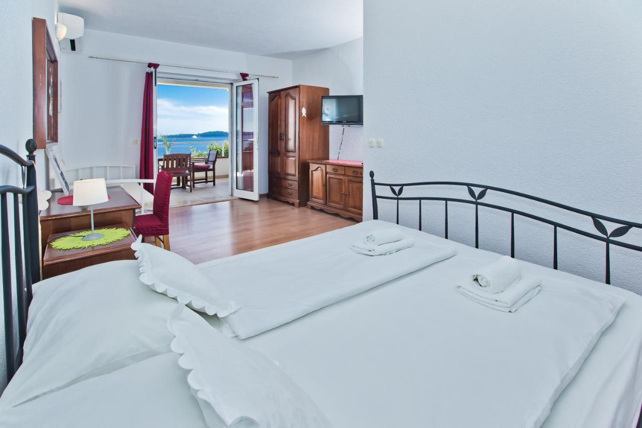 Apartments Villa Marcelina Hvar Town Esterno foto