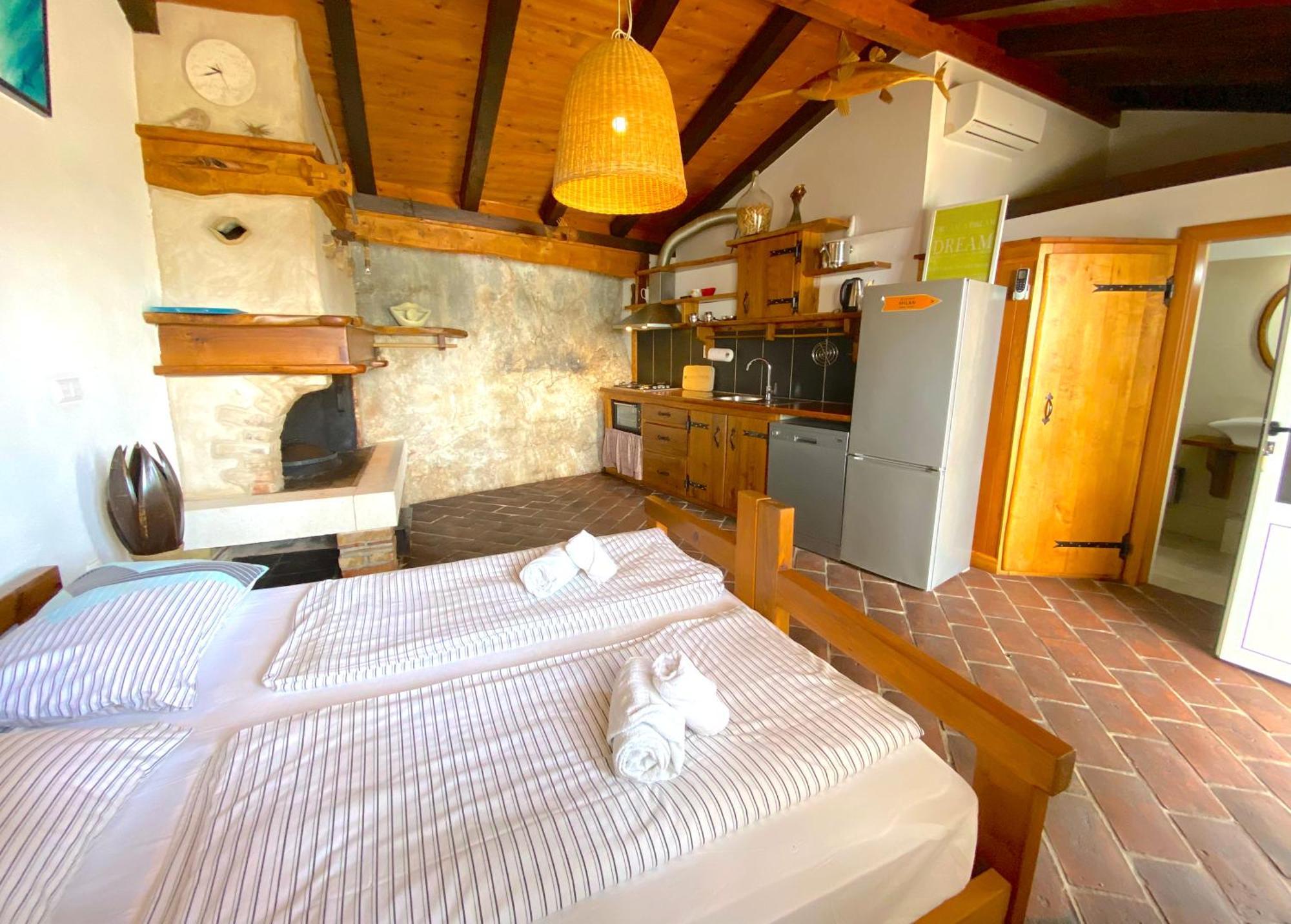 Apartments Villa Marcelina Hvar Town Esterno foto